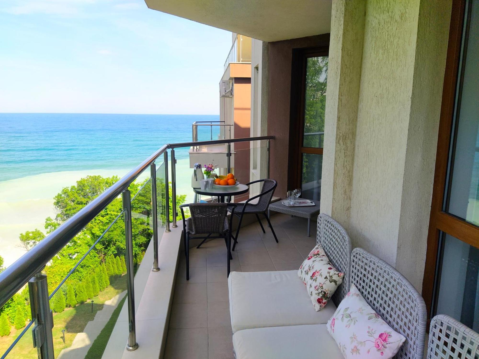Апартаменти Бяла Клиф На Плажа - Apartments Byala Cliff First Line Exterior foto
