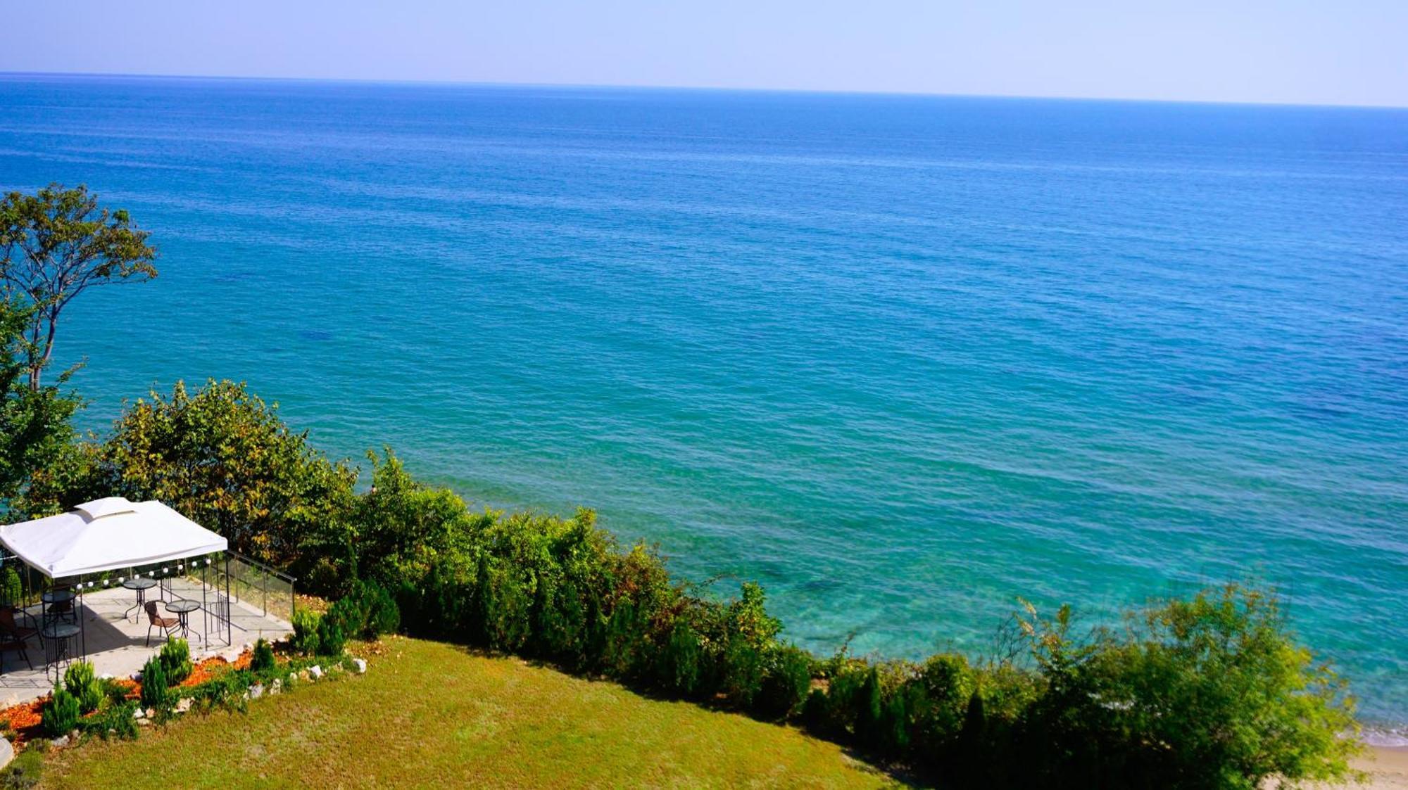 Апартаменти Бяла Клиф На Плажа - Apartments Byala Cliff First Line Exterior foto