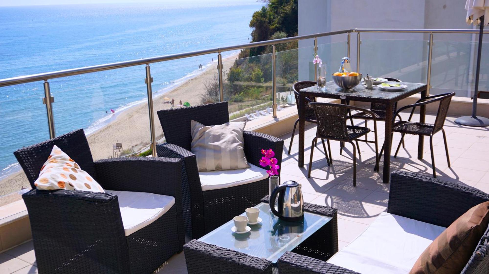 Апартаменти Бяла Клиф На Плажа - Apartments Byala Cliff First Line Exterior foto