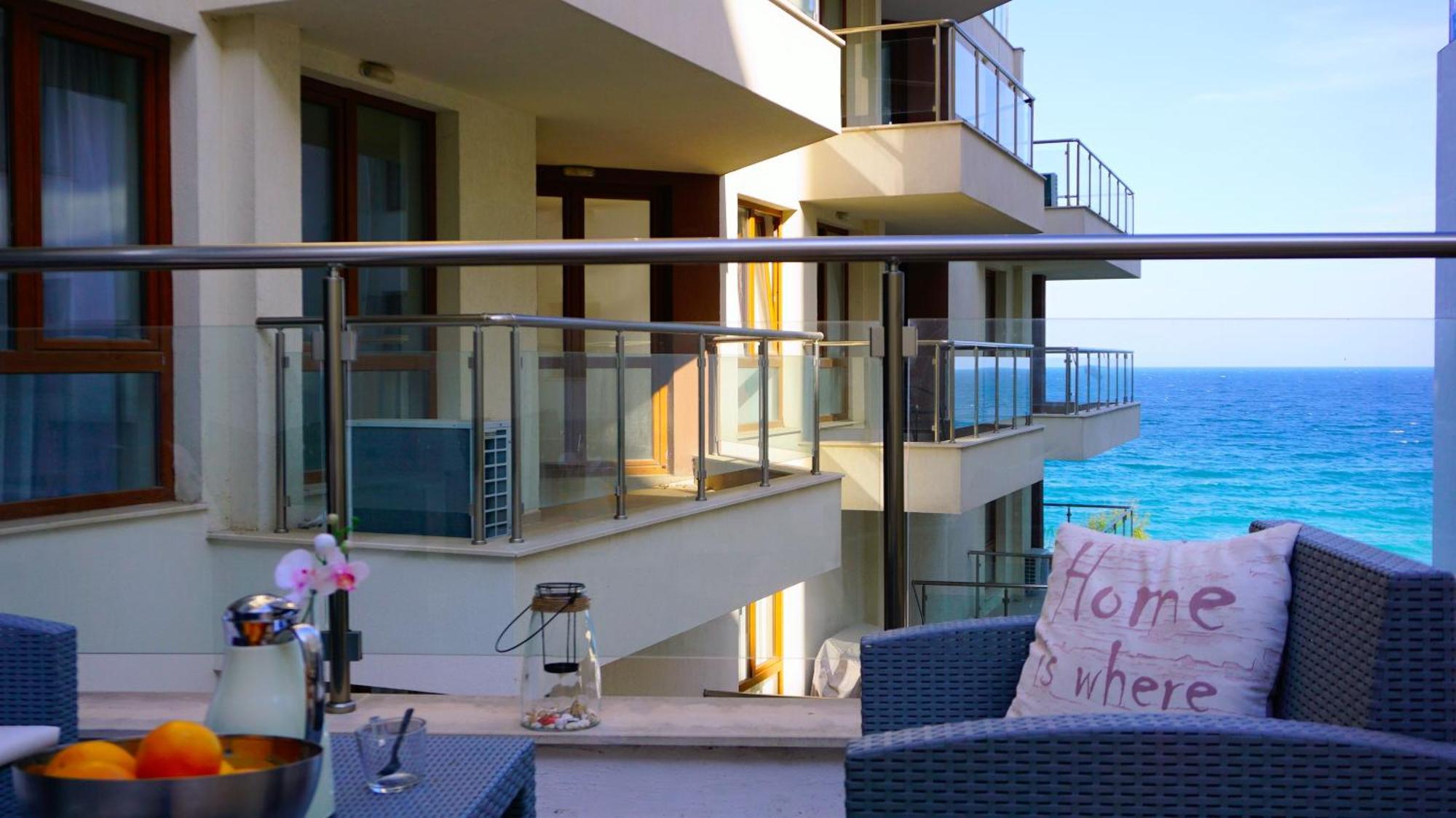 Апартаменти Бяла Клиф На Плажа - Apartments Byala Cliff First Line Exterior foto
