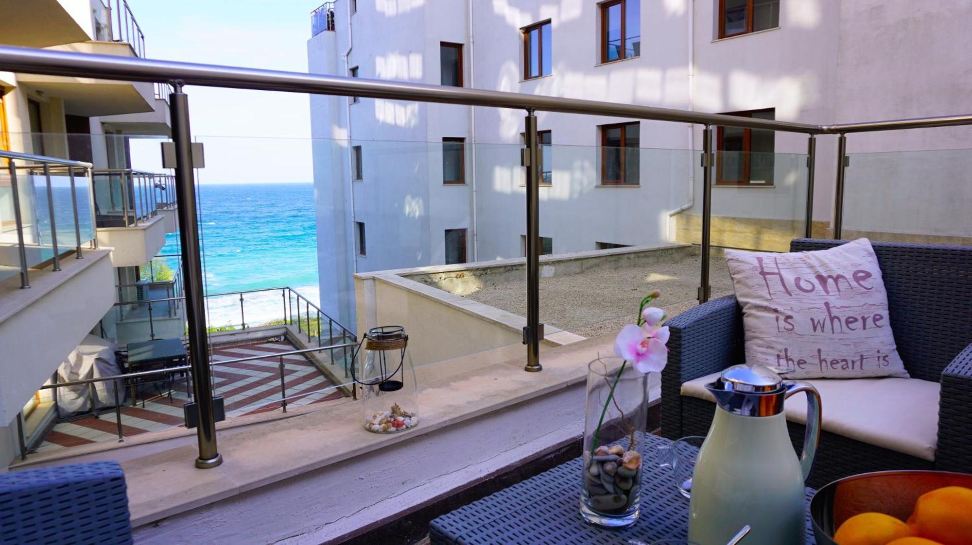 Апартаменти Бяла Клиф На Плажа - Apartments Byala Cliff First Line Exterior foto