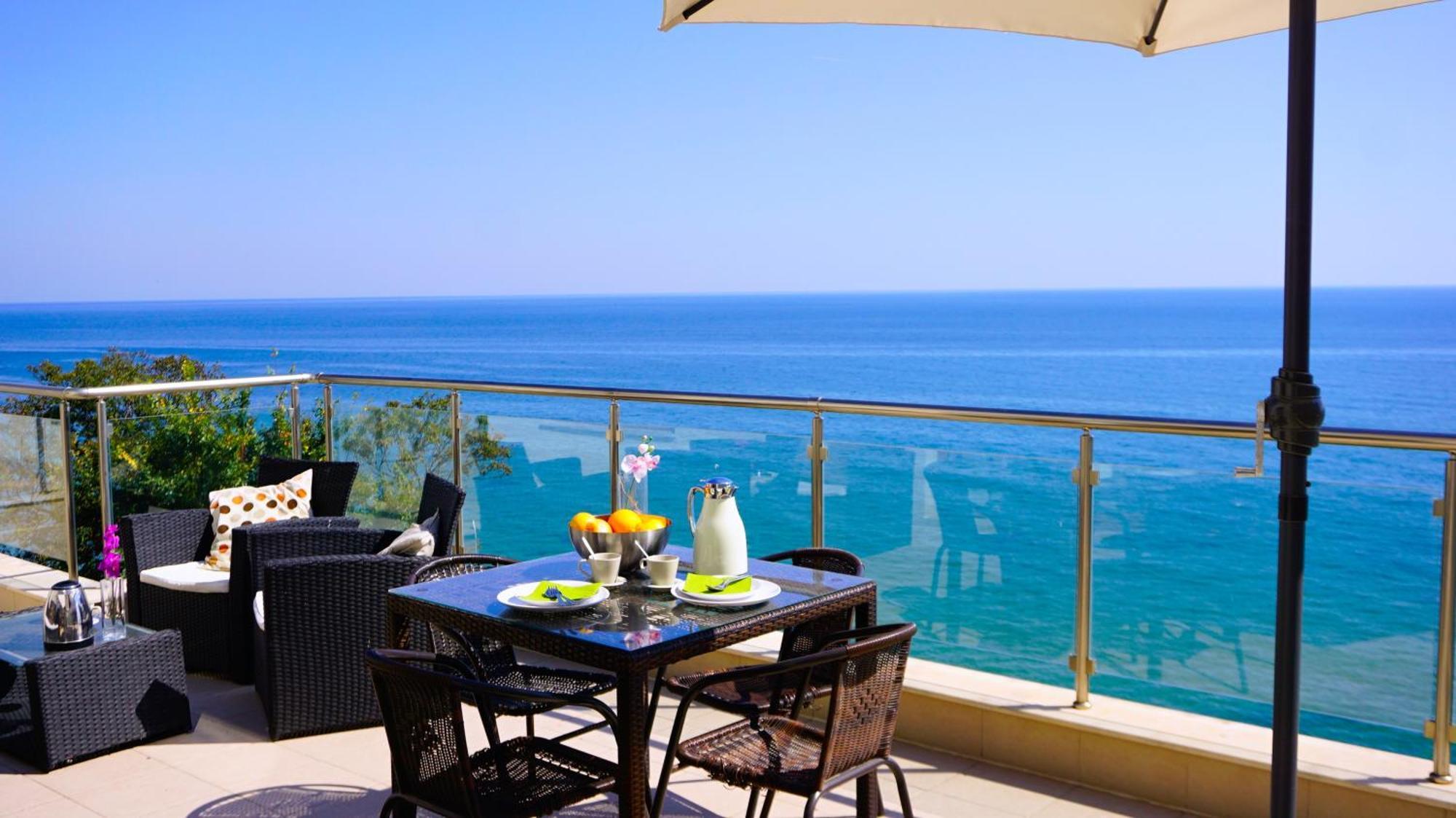 Апартаменти Бяла Клиф На Плажа - Apartments Byala Cliff First Line Exterior foto